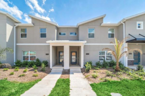 Cozy 4 Bedroom Urban Oasis 6326